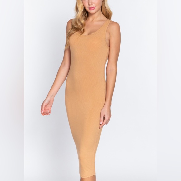 Sleeveless Scoop Neck Rib Midi Dress - Picture 3 of 4